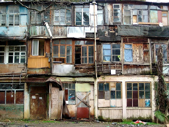 Данные об аварийных домах включат в ЕГРН